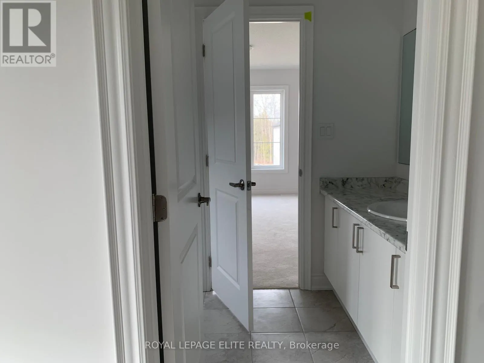23 AMBER DRIVE