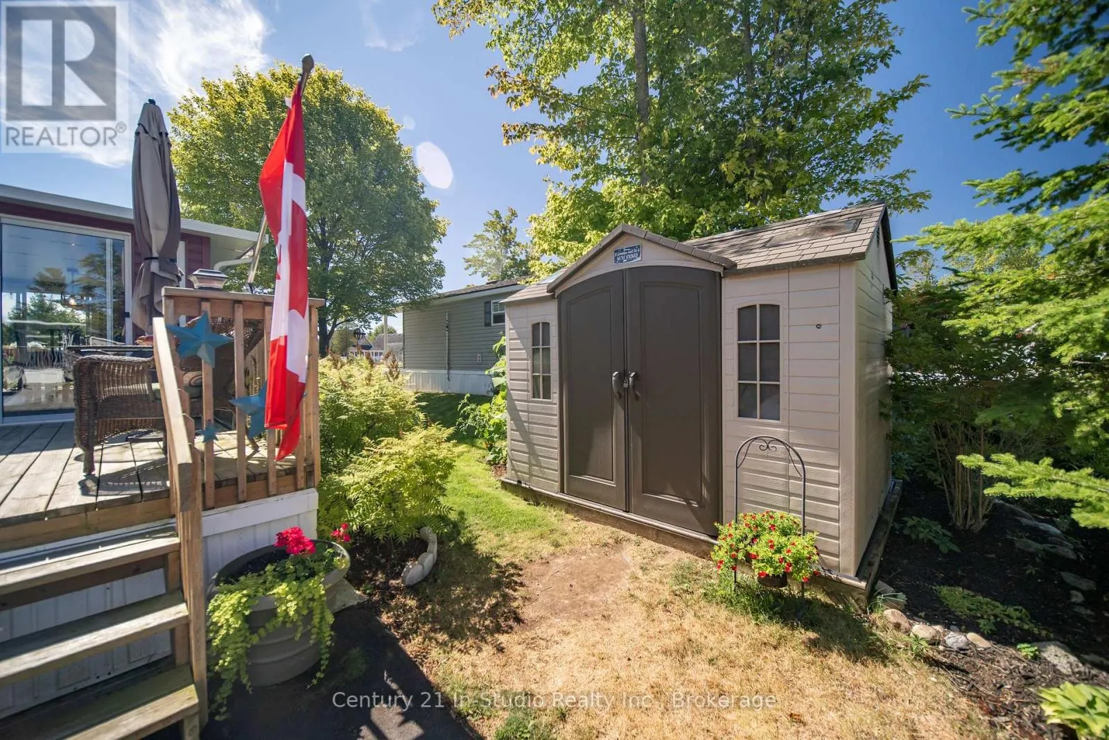 19 WHITE PINES TRAIL