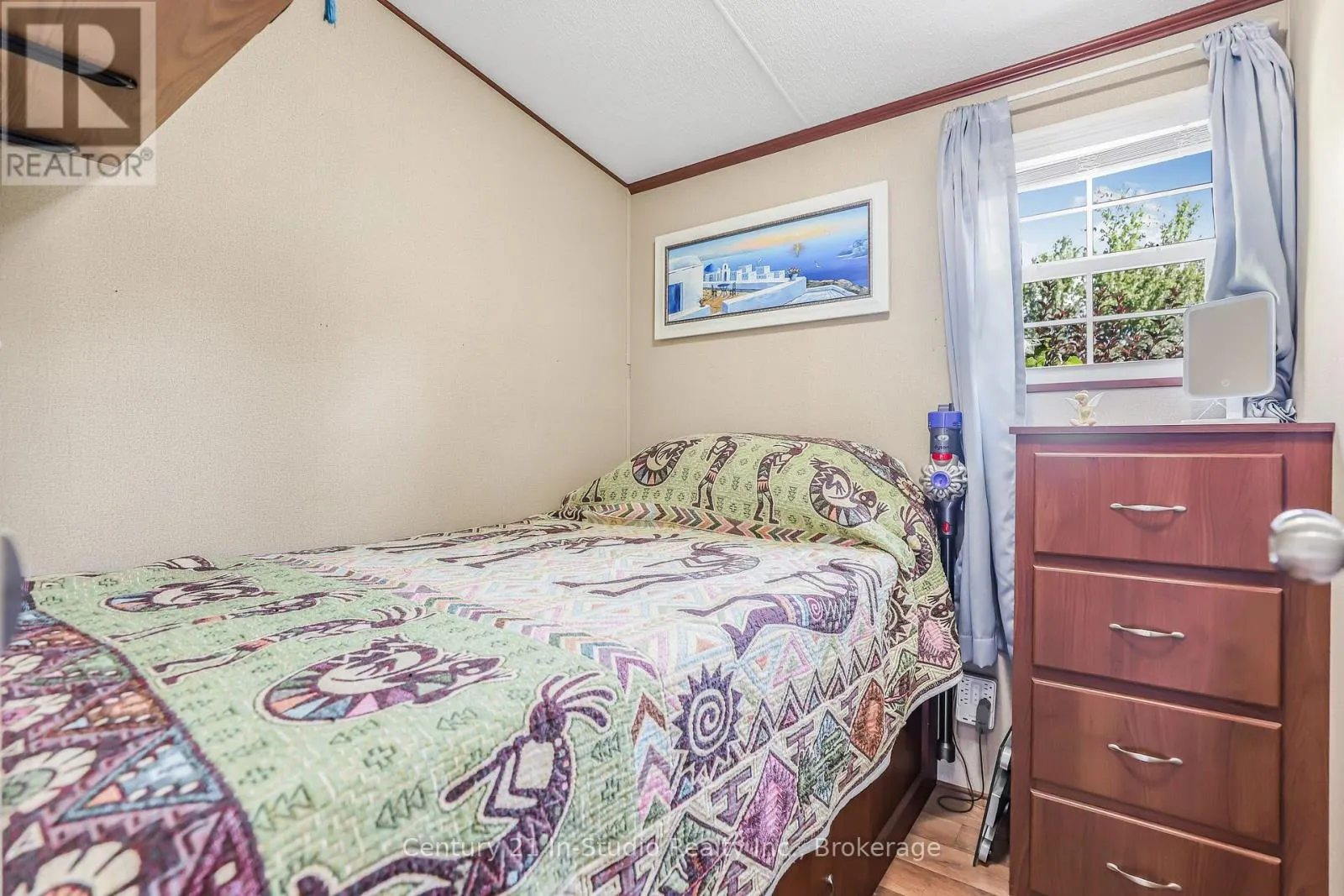 19 WHITE PINES TRAIL