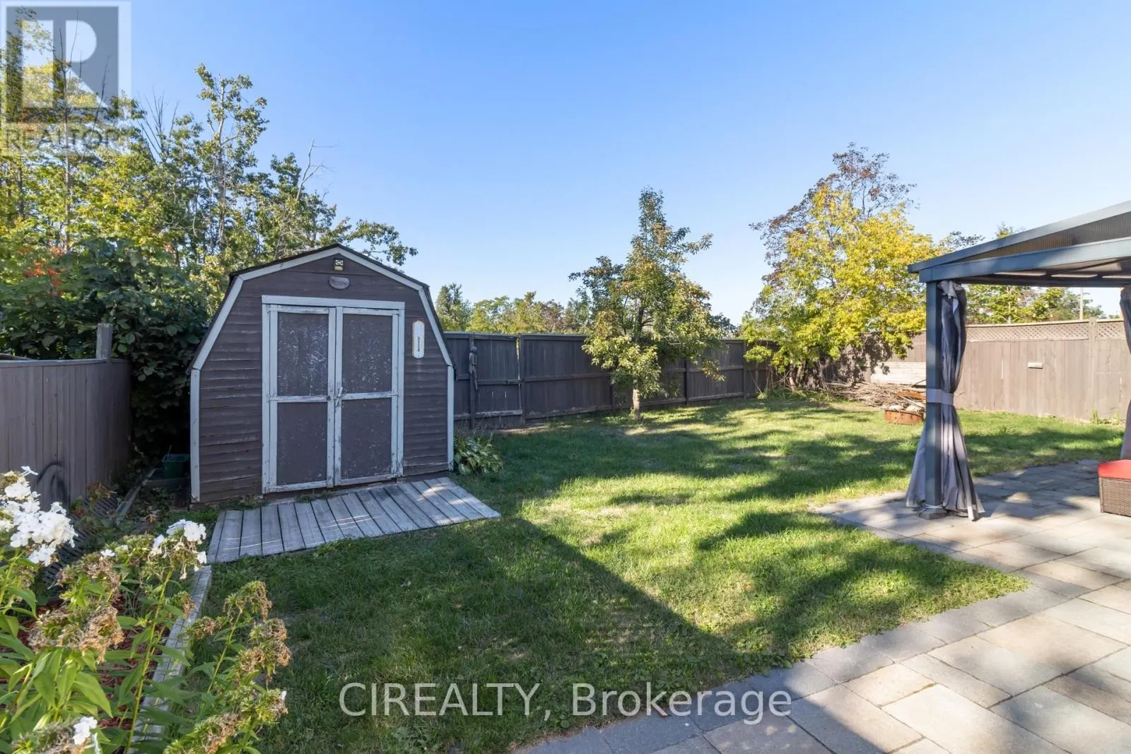 53 CHRISTIE CRESCENT
