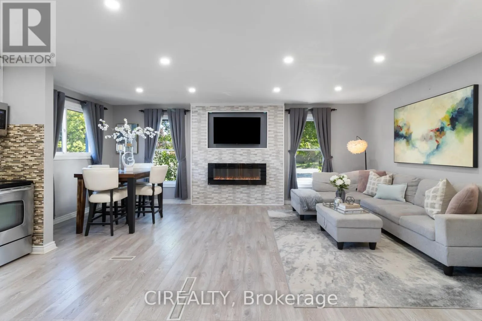 53 CHRISTIE CRESCENT