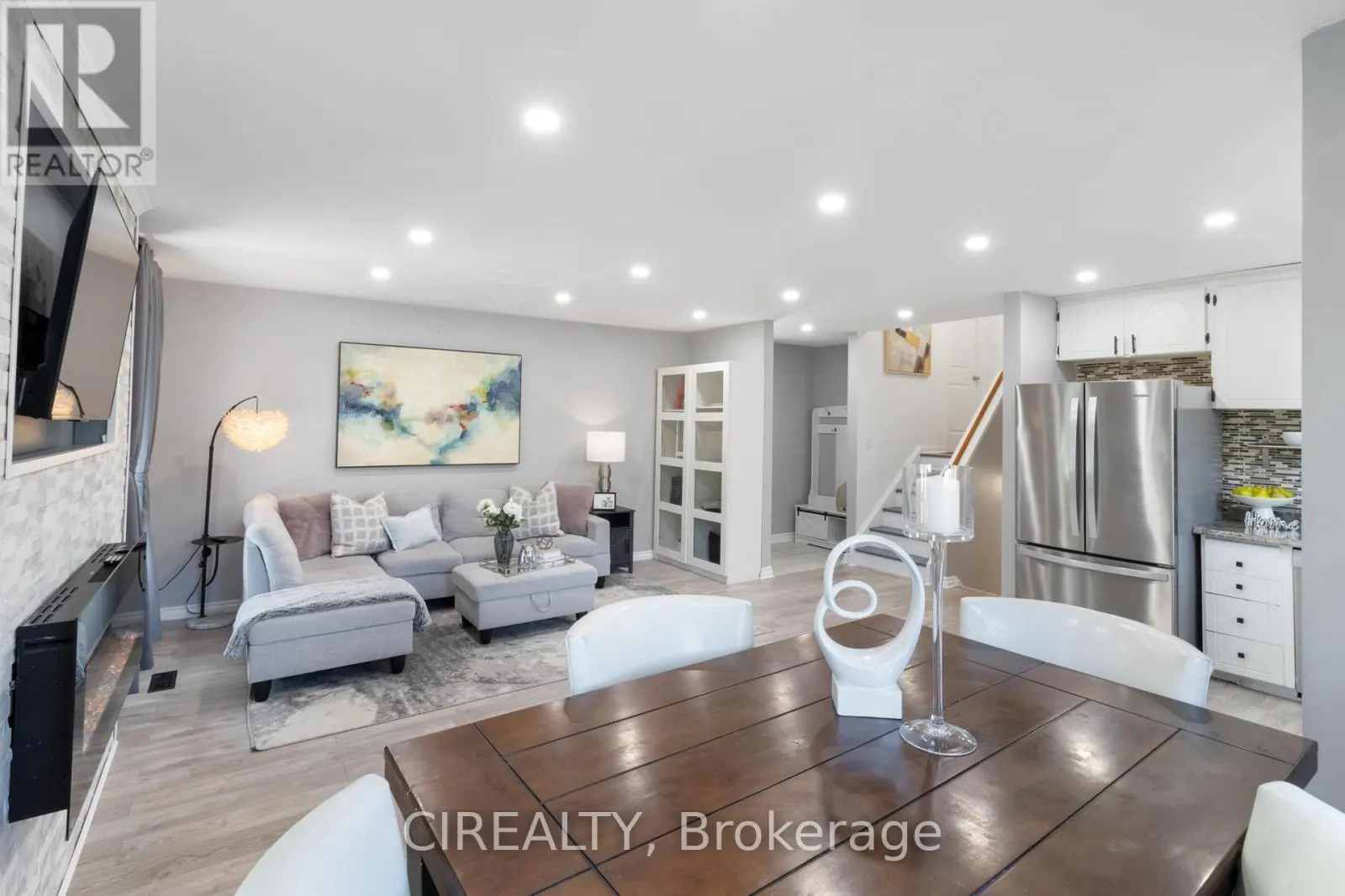 53 CHRISTIE CRESCENT