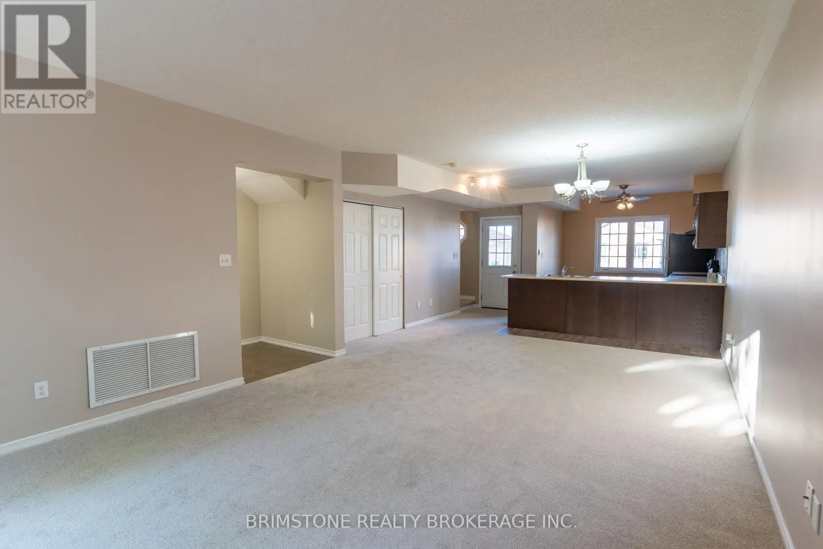 #33 / #34 - 175 STANLEY STREET