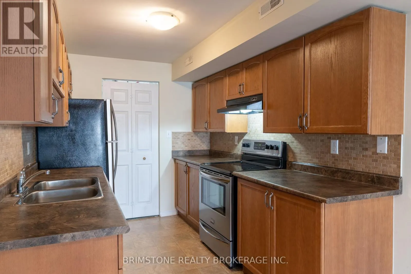 #33 / #34 - 175 STANLEY STREET