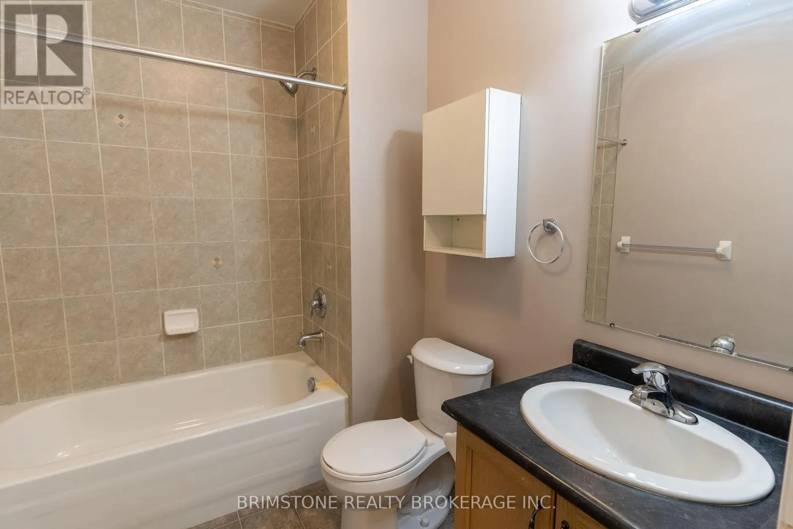#33 / #34 - 175 STANLEY STREET