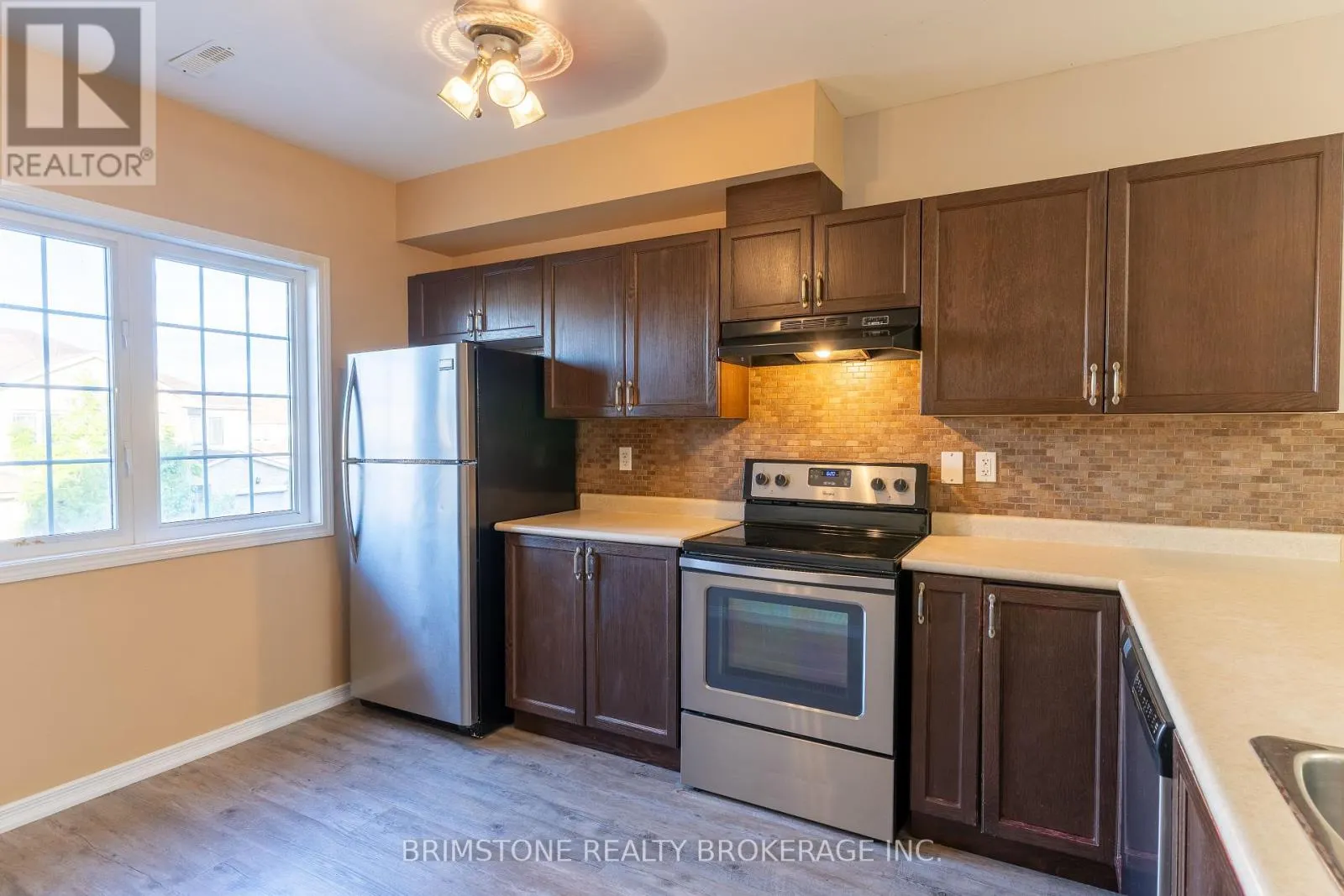 #33 / #34 - 175 STANLEY STREET