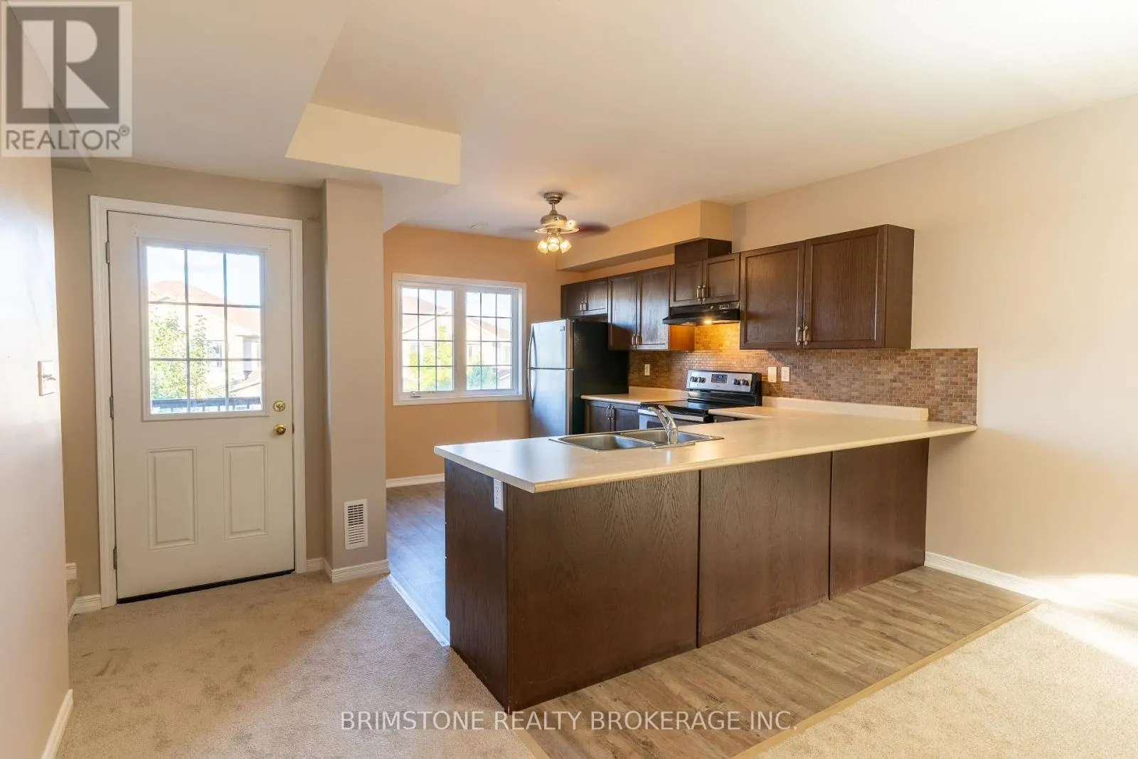 #33 / #34 - 175 STANLEY STREET