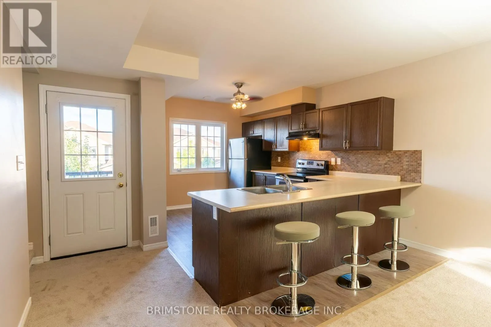 #33 / #34 - 175 STANLEY STREET