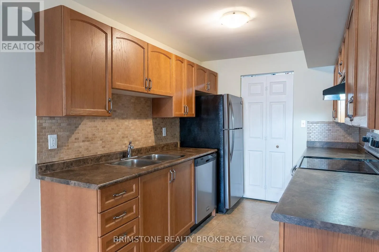 #33 / #34 - 175 STANLEY STREET