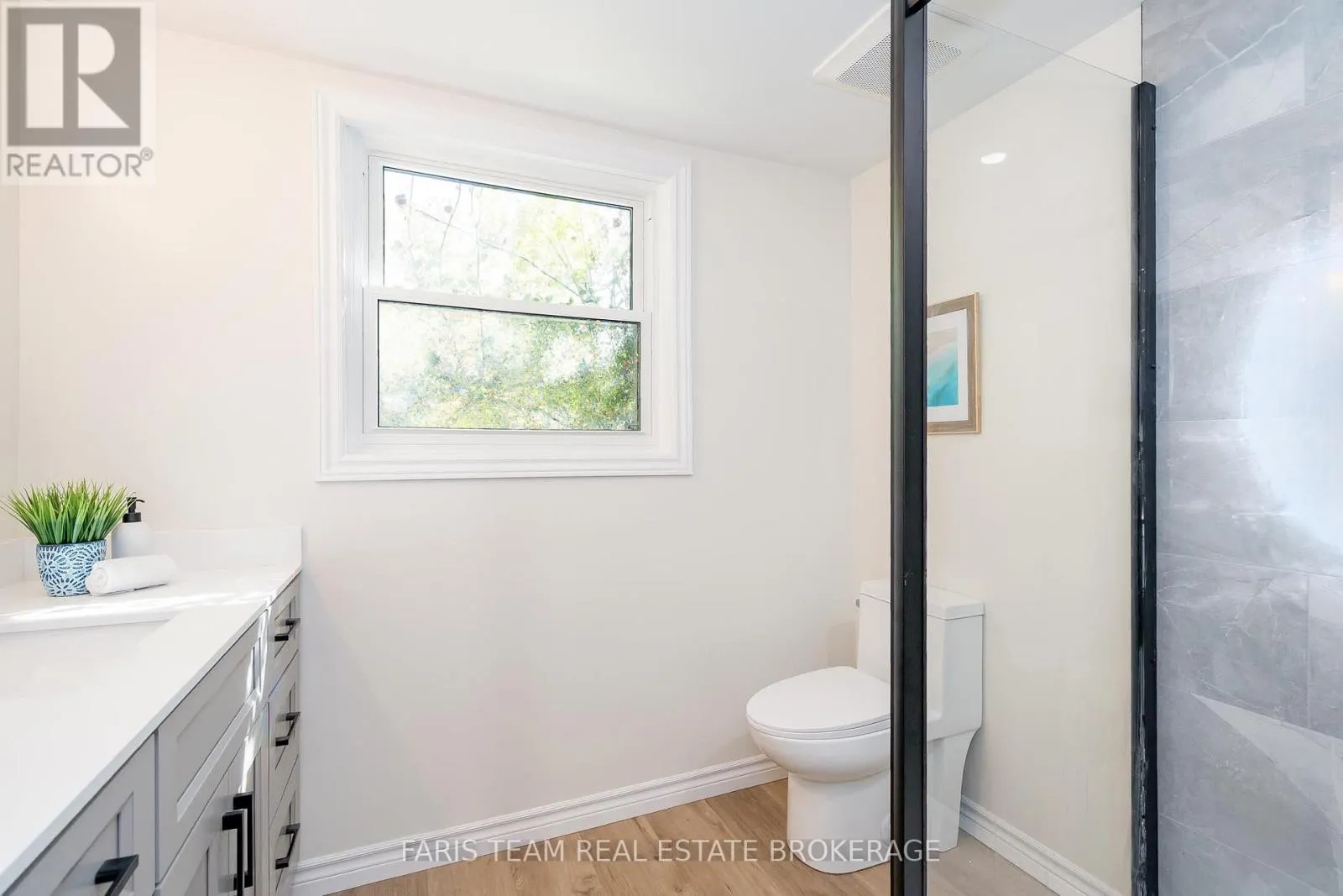 51 TUDHOPE BOULEVARD