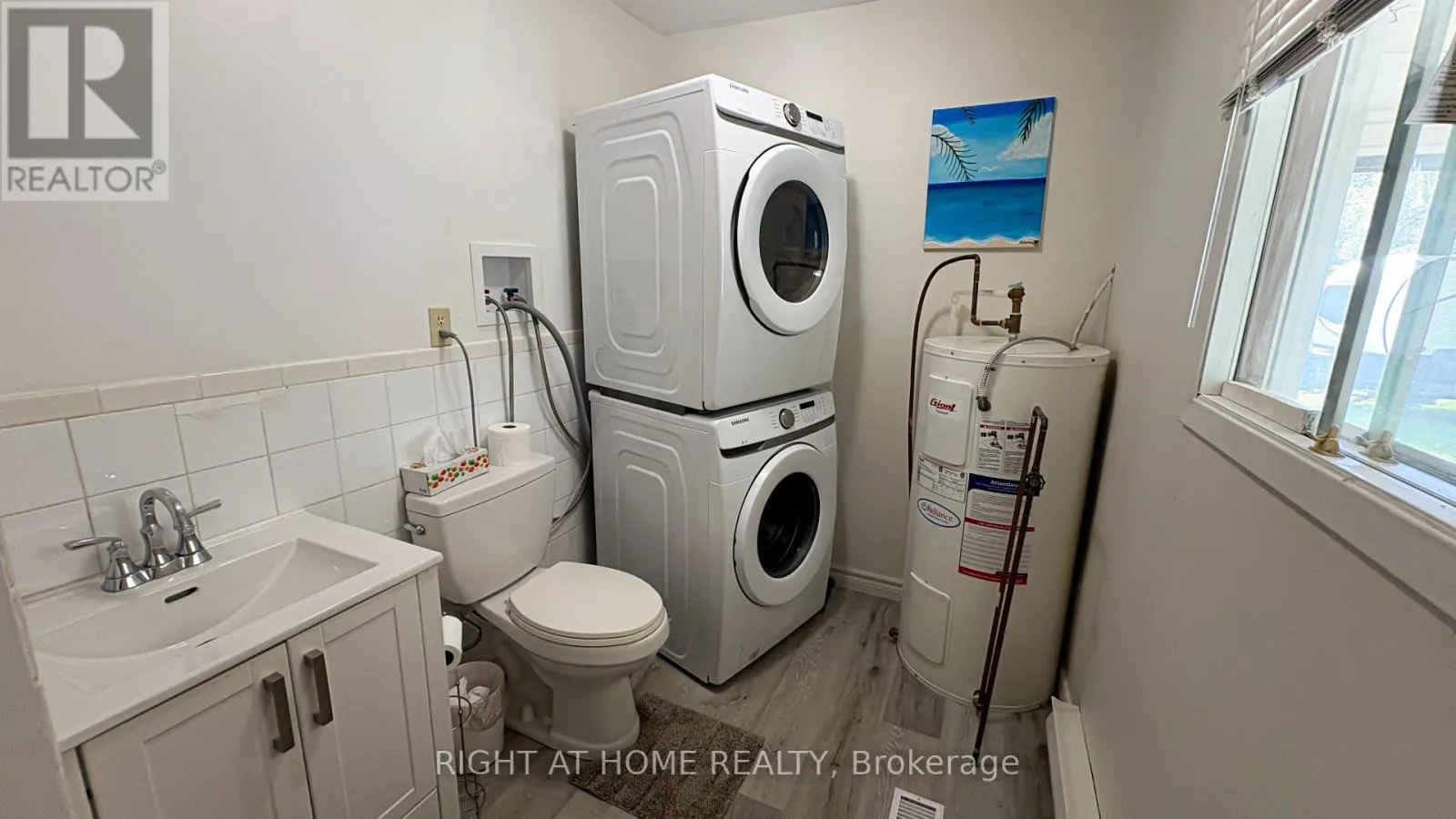 8 58TH STREET S