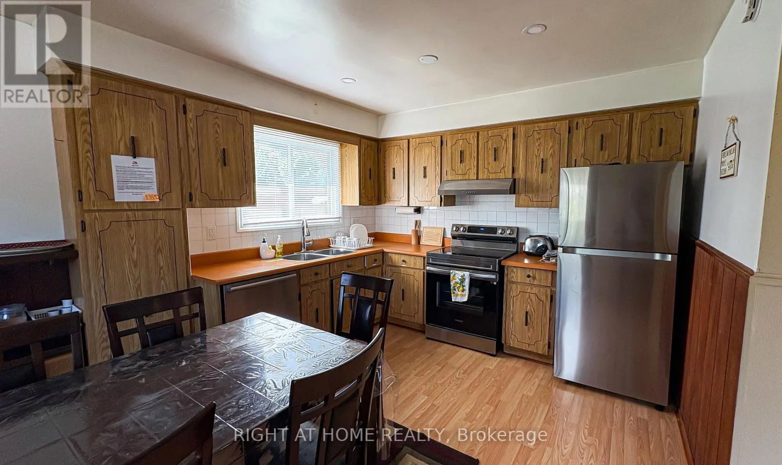 8 58TH STREET S