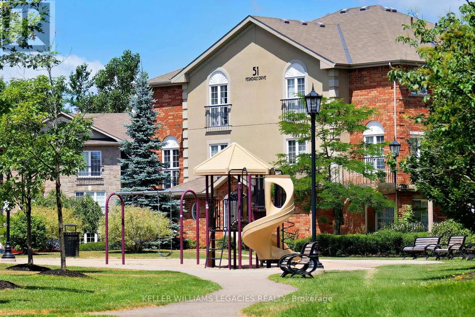 7 - 57 FERNDALE DRIVE S