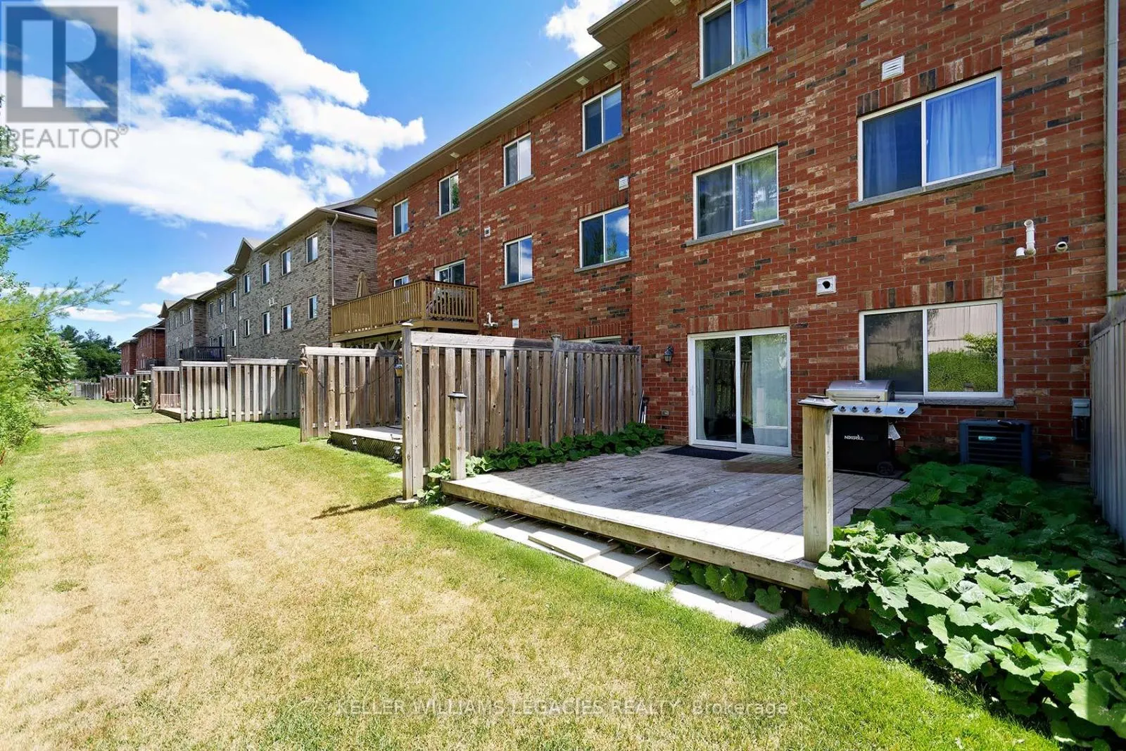 7 - 57 FERNDALE DRIVE S