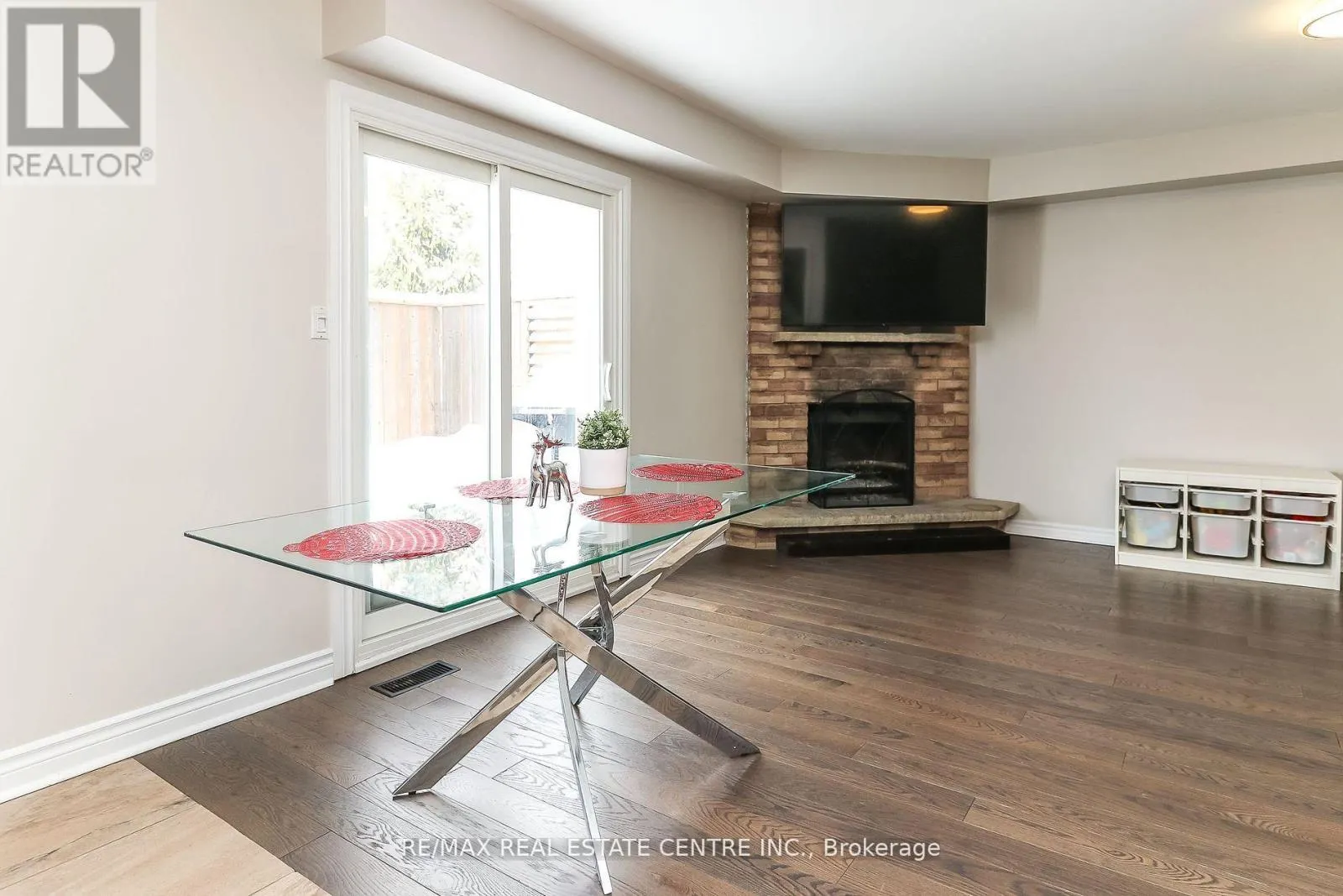 22 MEADOWLARK ROAD