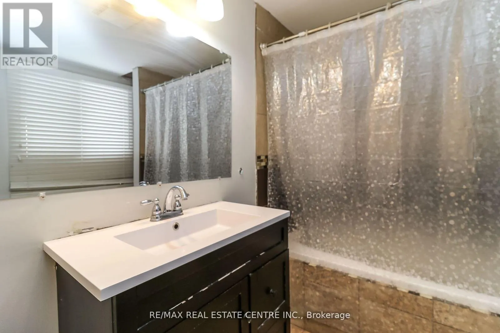 22 MEADOWLARK ROAD