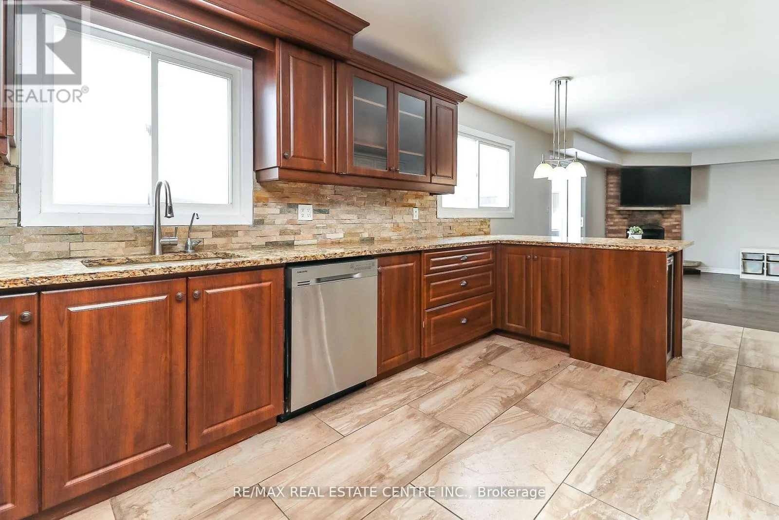 22 MEADOWLARK ROAD