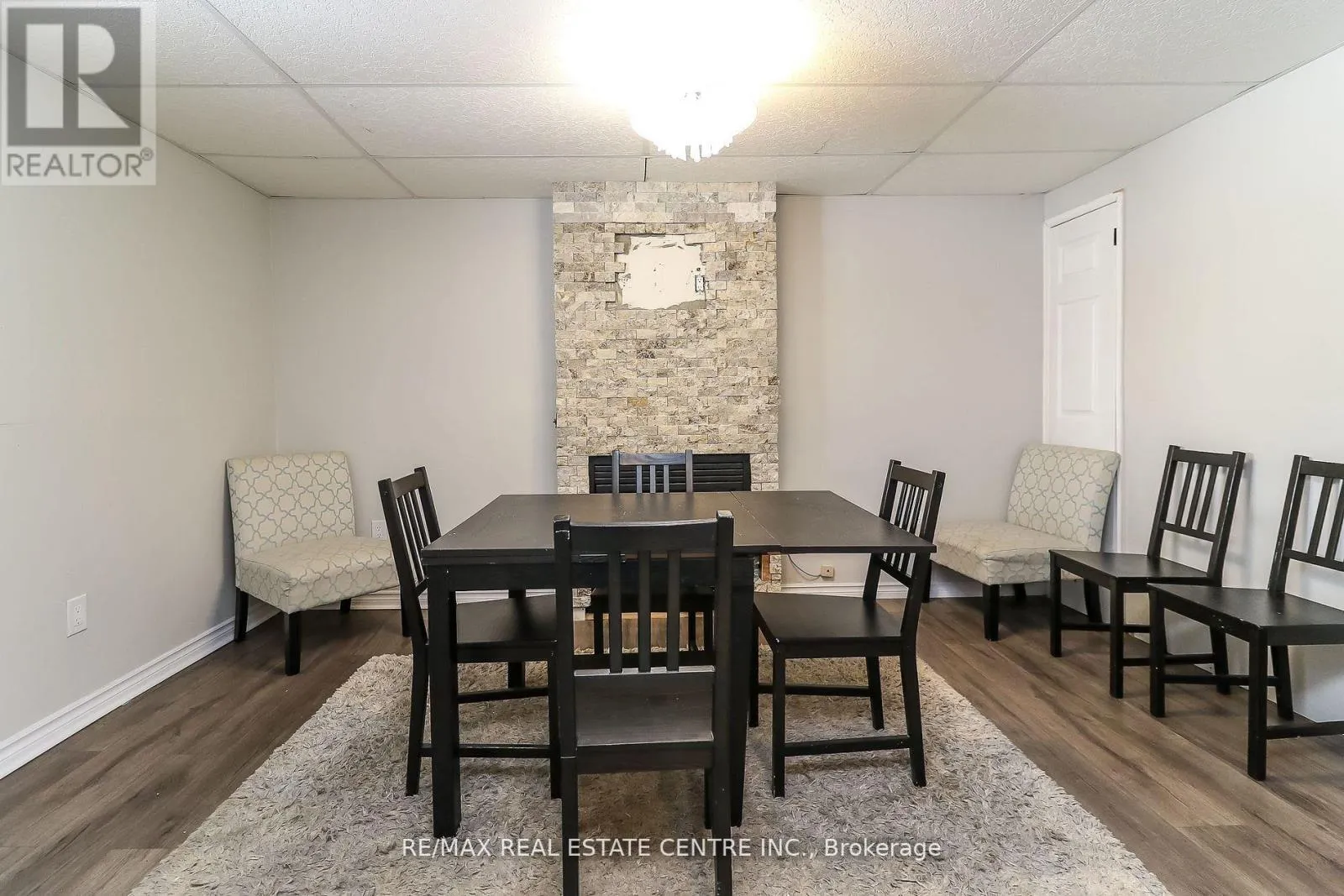 22 MEADOWLARK ROAD