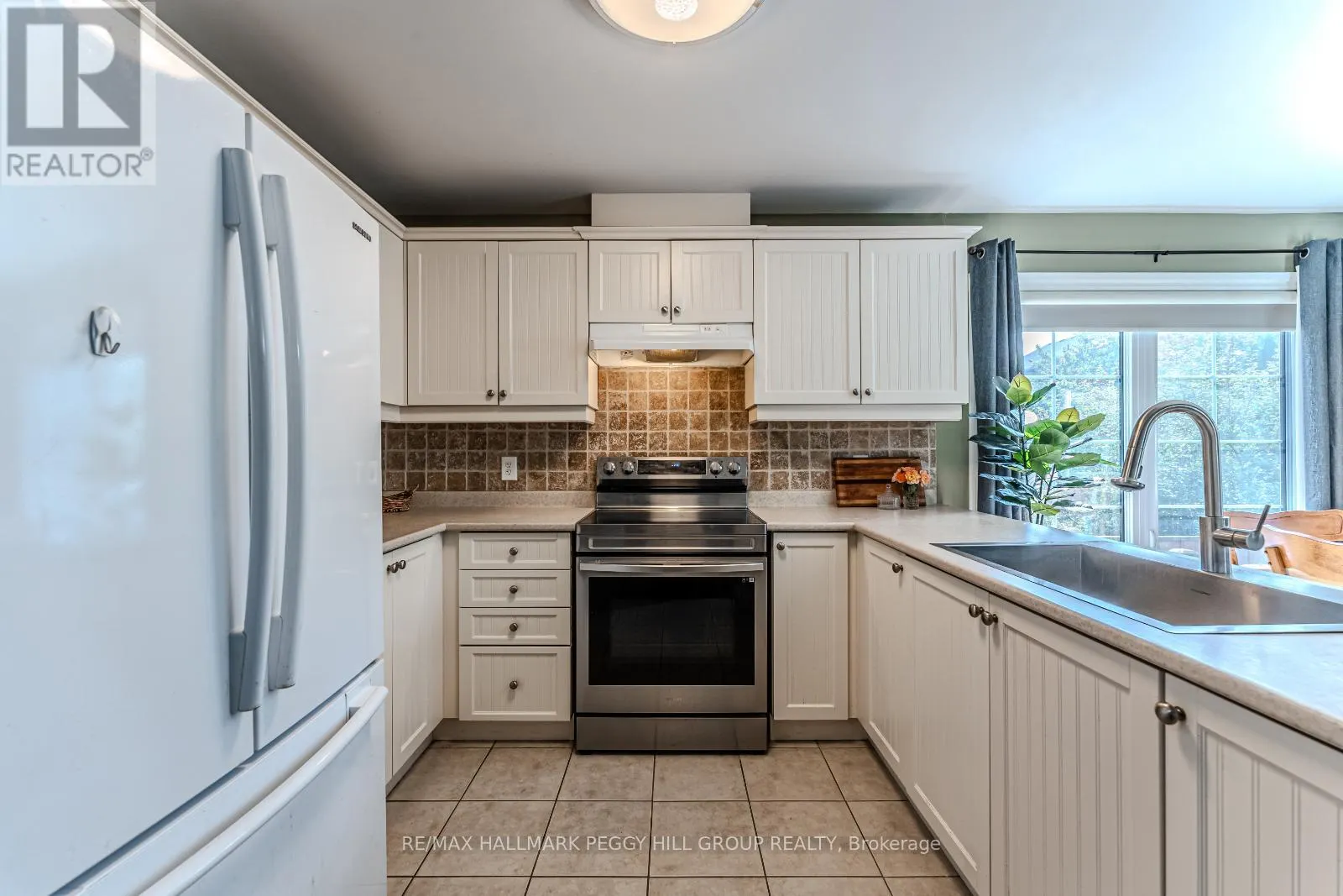 73 - 800 WEST RIDGE BOULEVARD