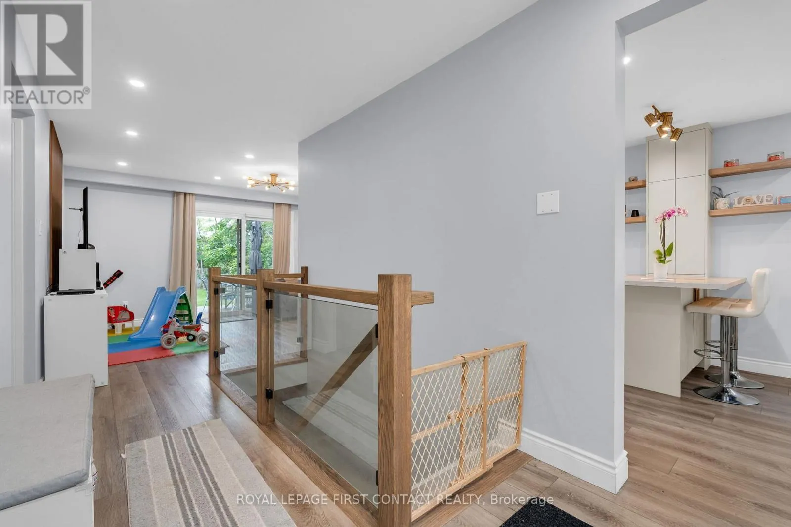 26 OTTAWAY AVENUE