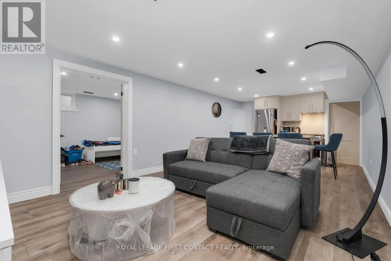 26 OTTAWAY AVENUE
