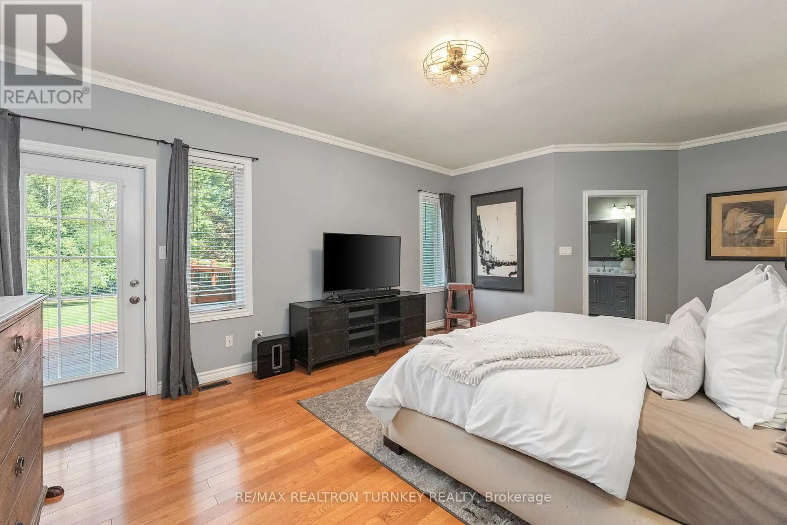 61 BROADVIEW STREET