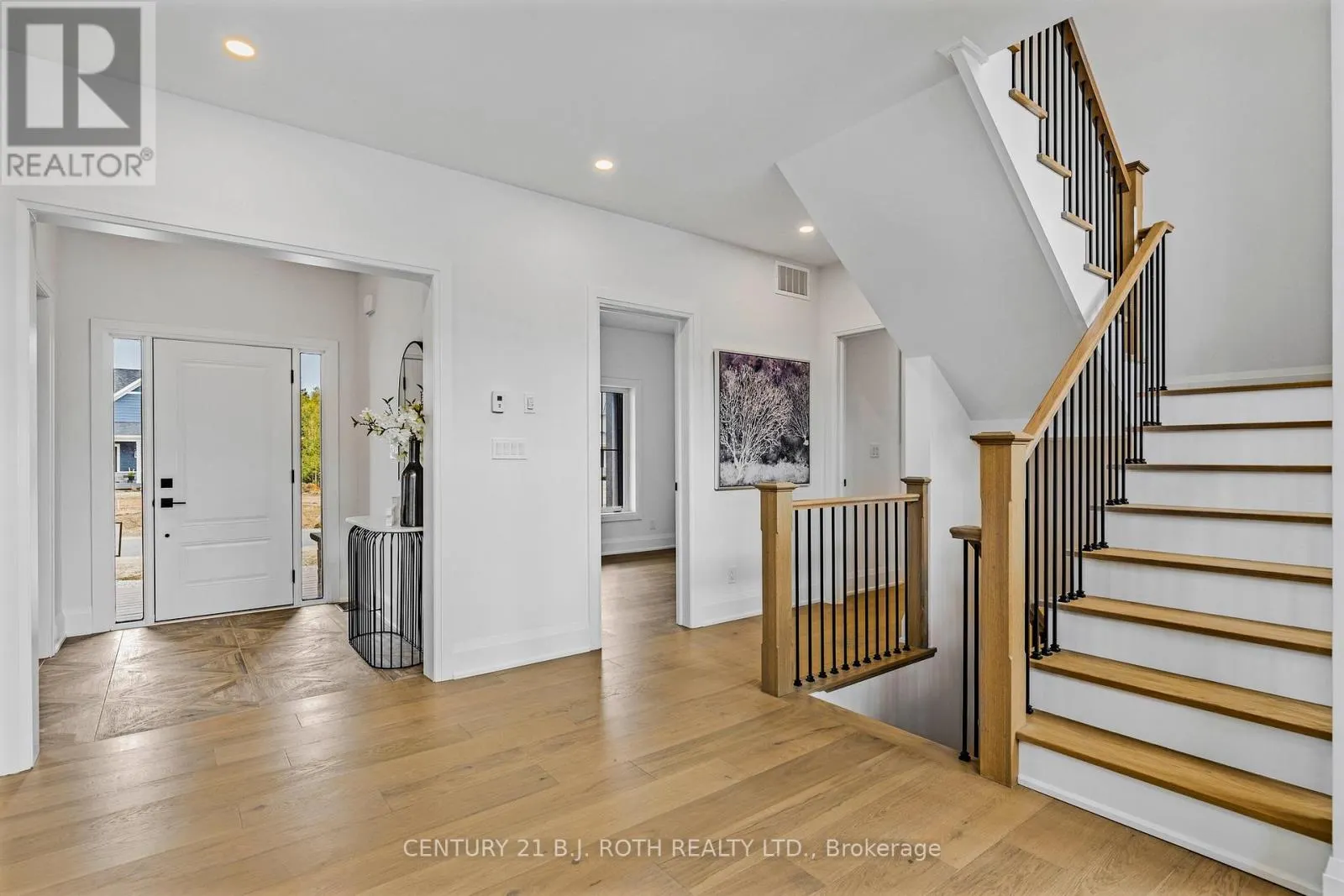 8 CLYDESDALE COURT