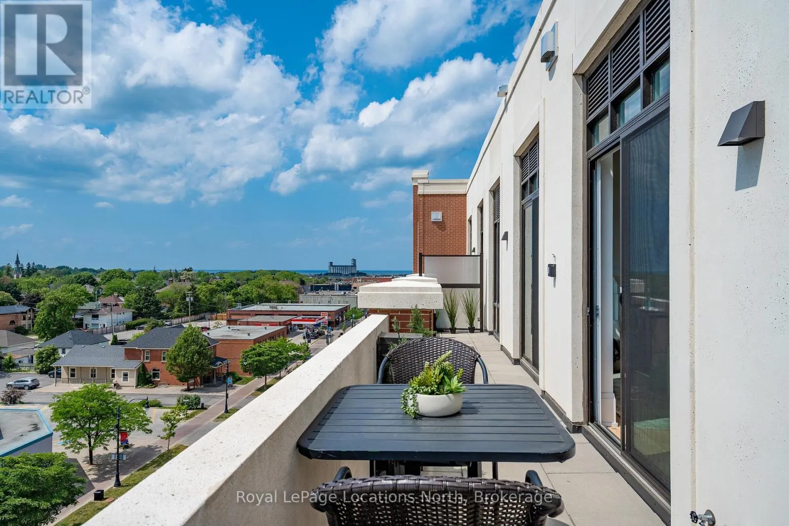 PH609 - 1 HUME STREET, #PH609