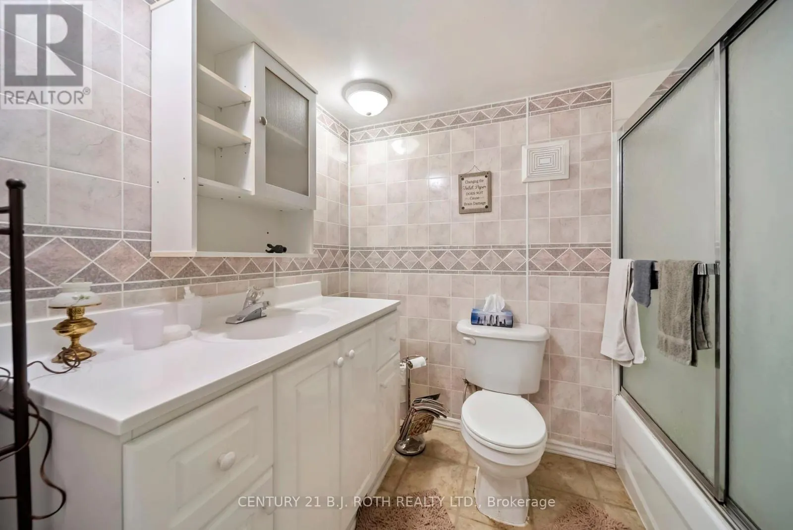 392 BAYVIEW PARKWAY