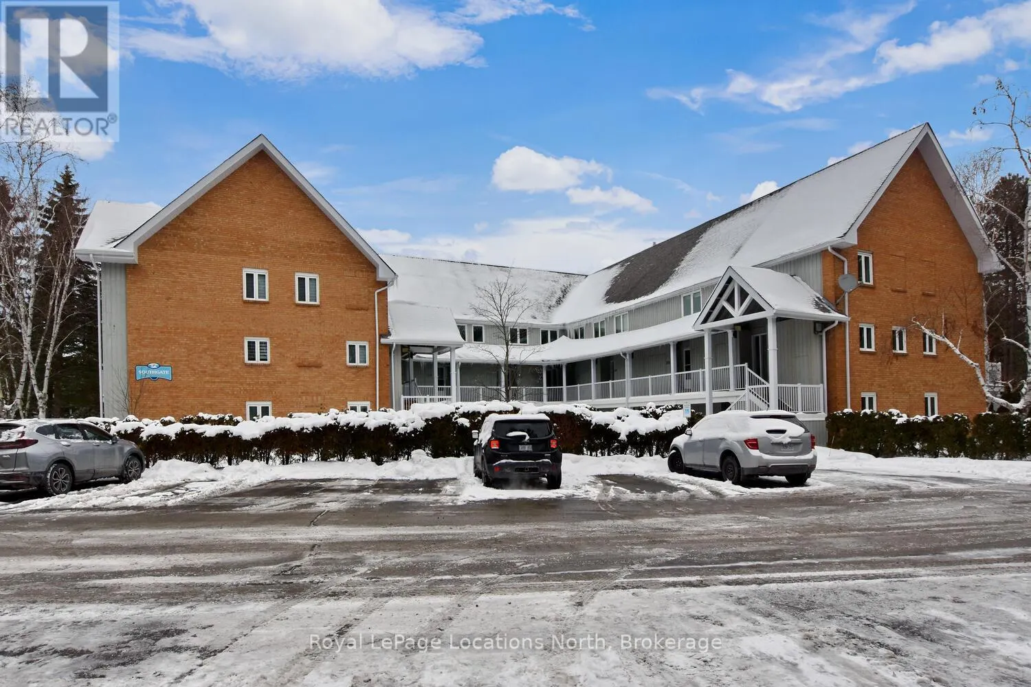 153 - 30 RAMBLINGS WAY, #153
