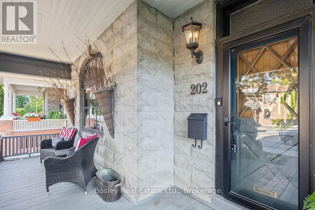 202 PINE STREET