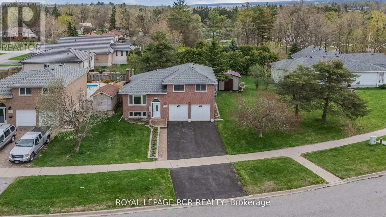 80 WOODSIDE DRIVE