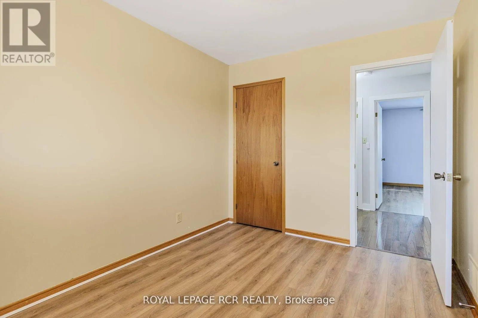 80 WOODSIDE DRIVE