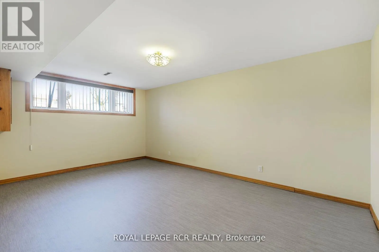80 WOODSIDE DRIVE