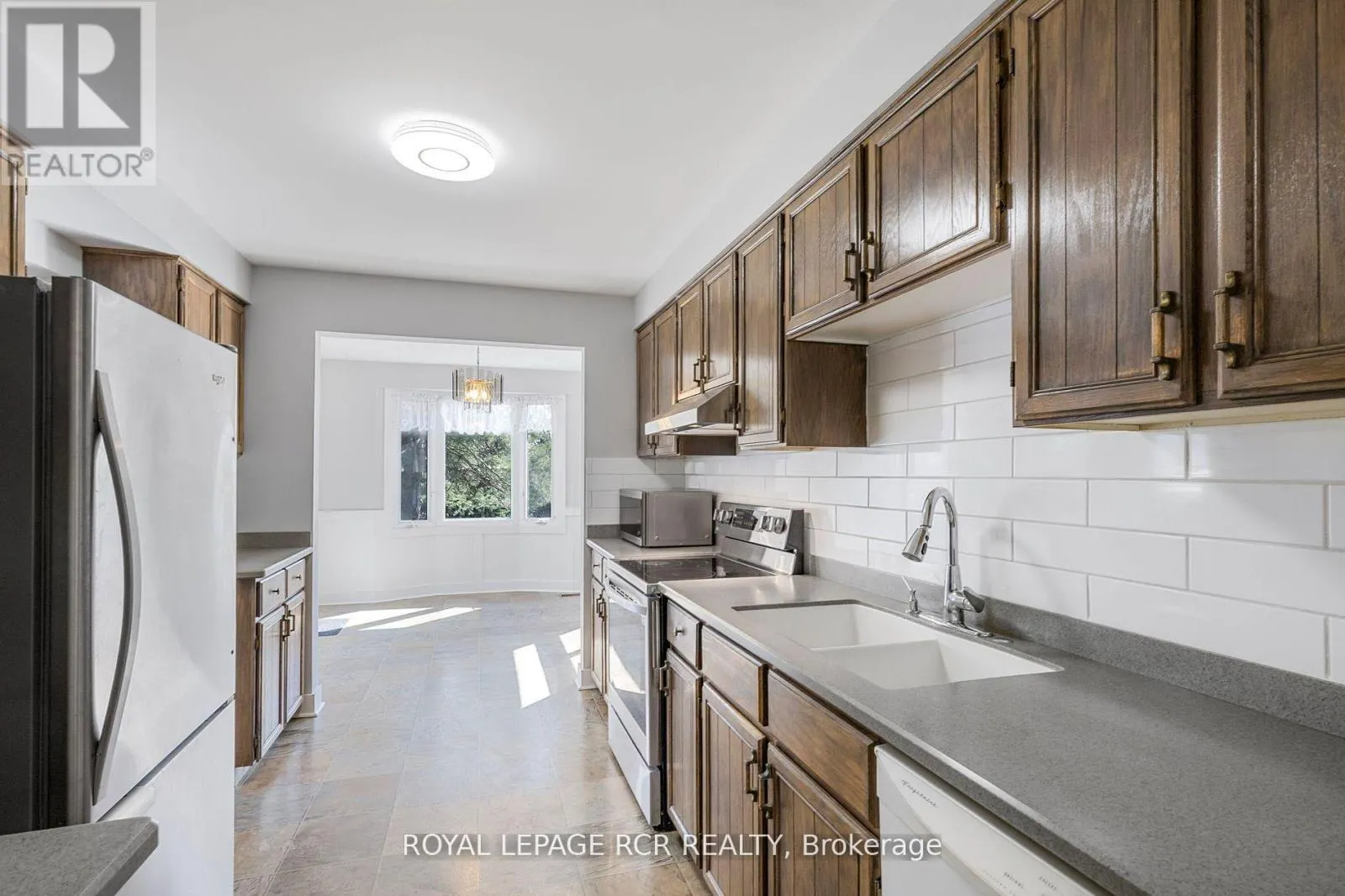 80 WOODSIDE DRIVE