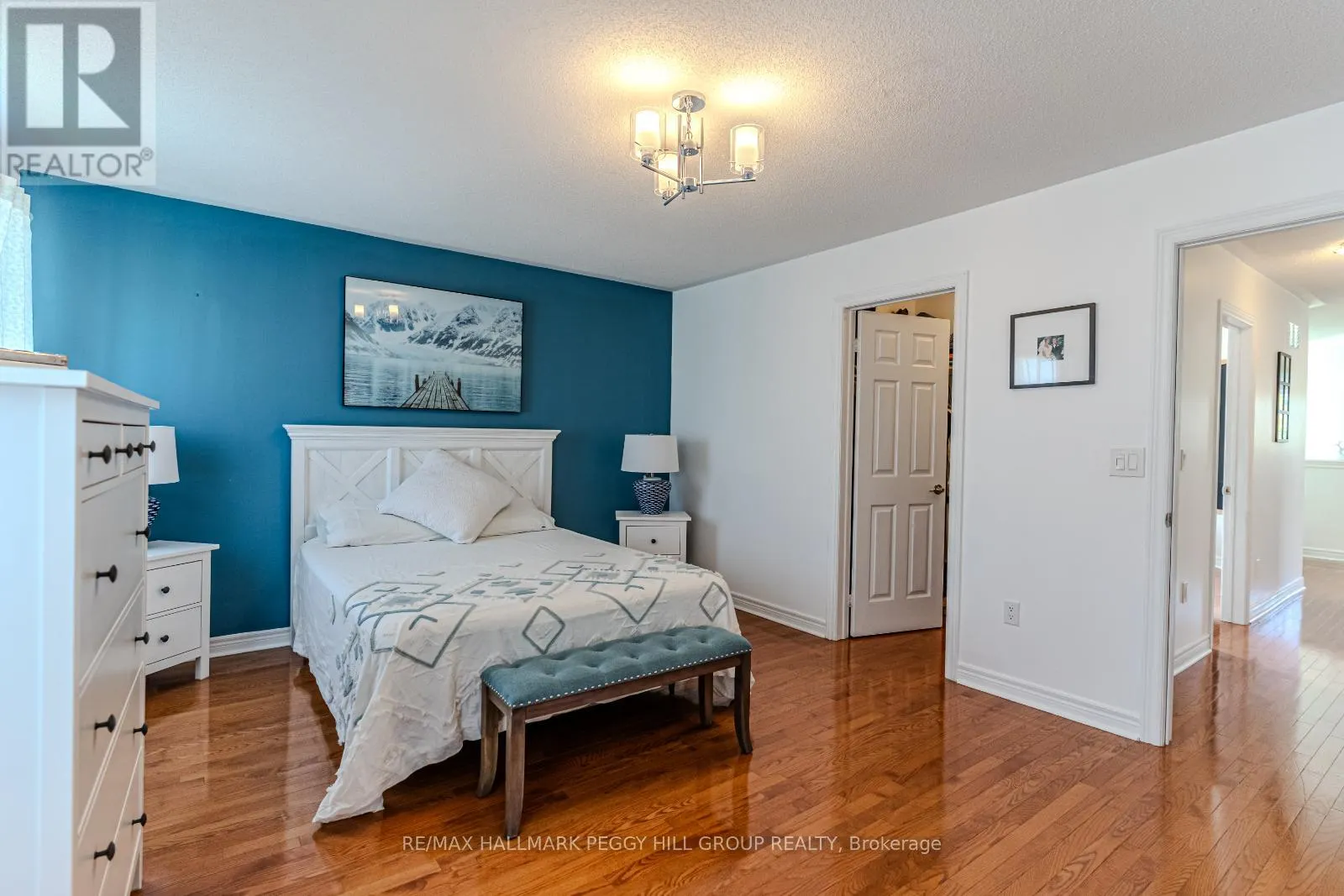64 LAKE CRESCENT