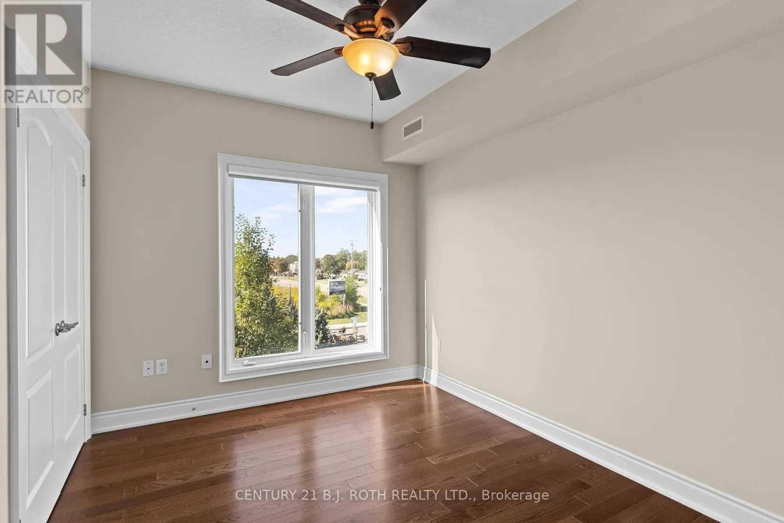 218 - 720 YONGE STREET