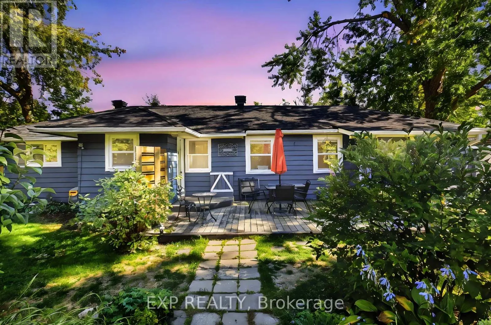 481 LAKESHORE ROAD E