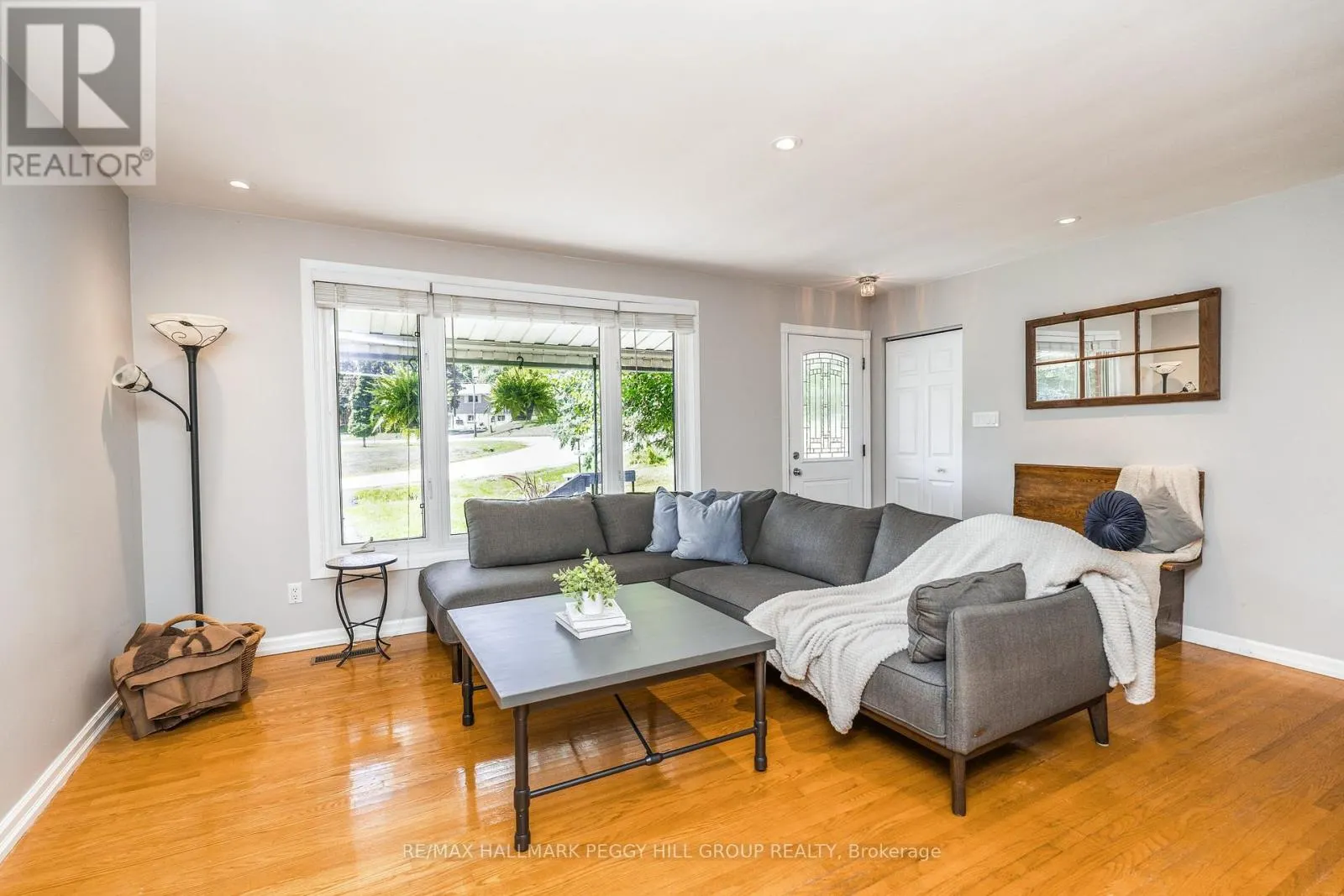 6 WALKER AVENUE