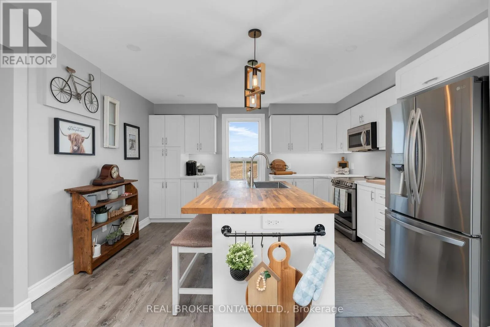 4542 6 SUNNIDALE CONCESSION