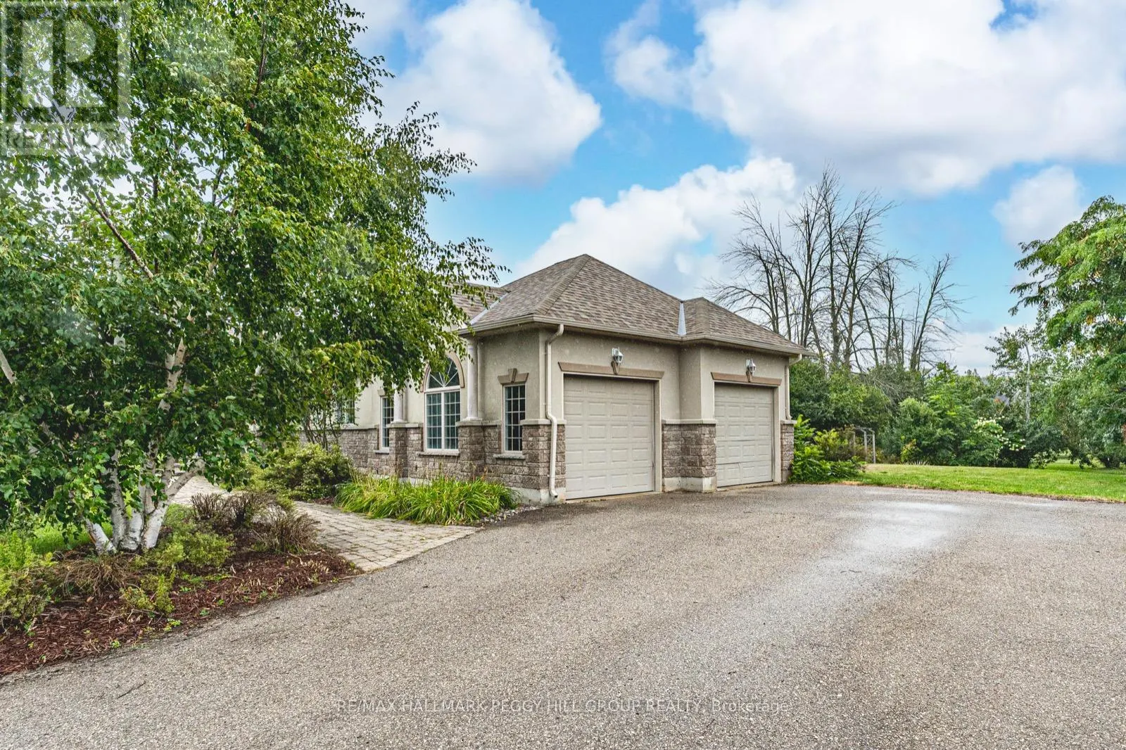 32 BASSWOOD CIRCLE