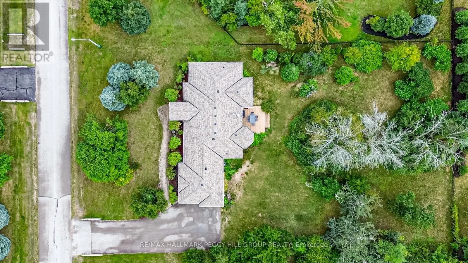 32 BASSWOOD CIRCLE