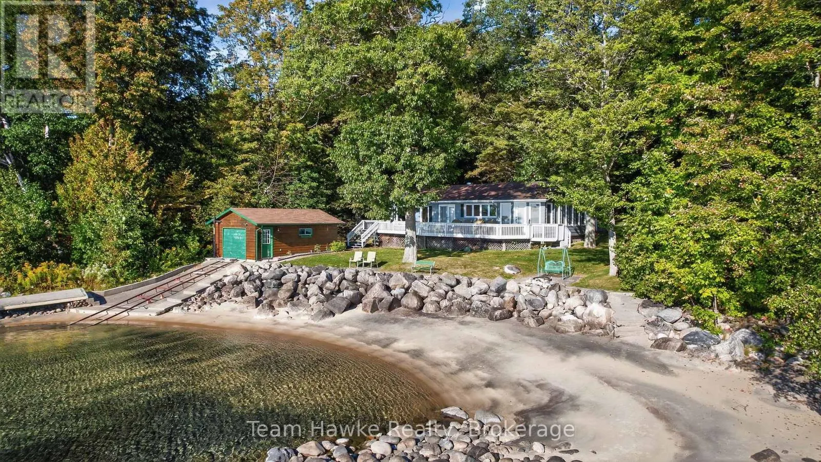 2082 TINY BEACHES ROAD N