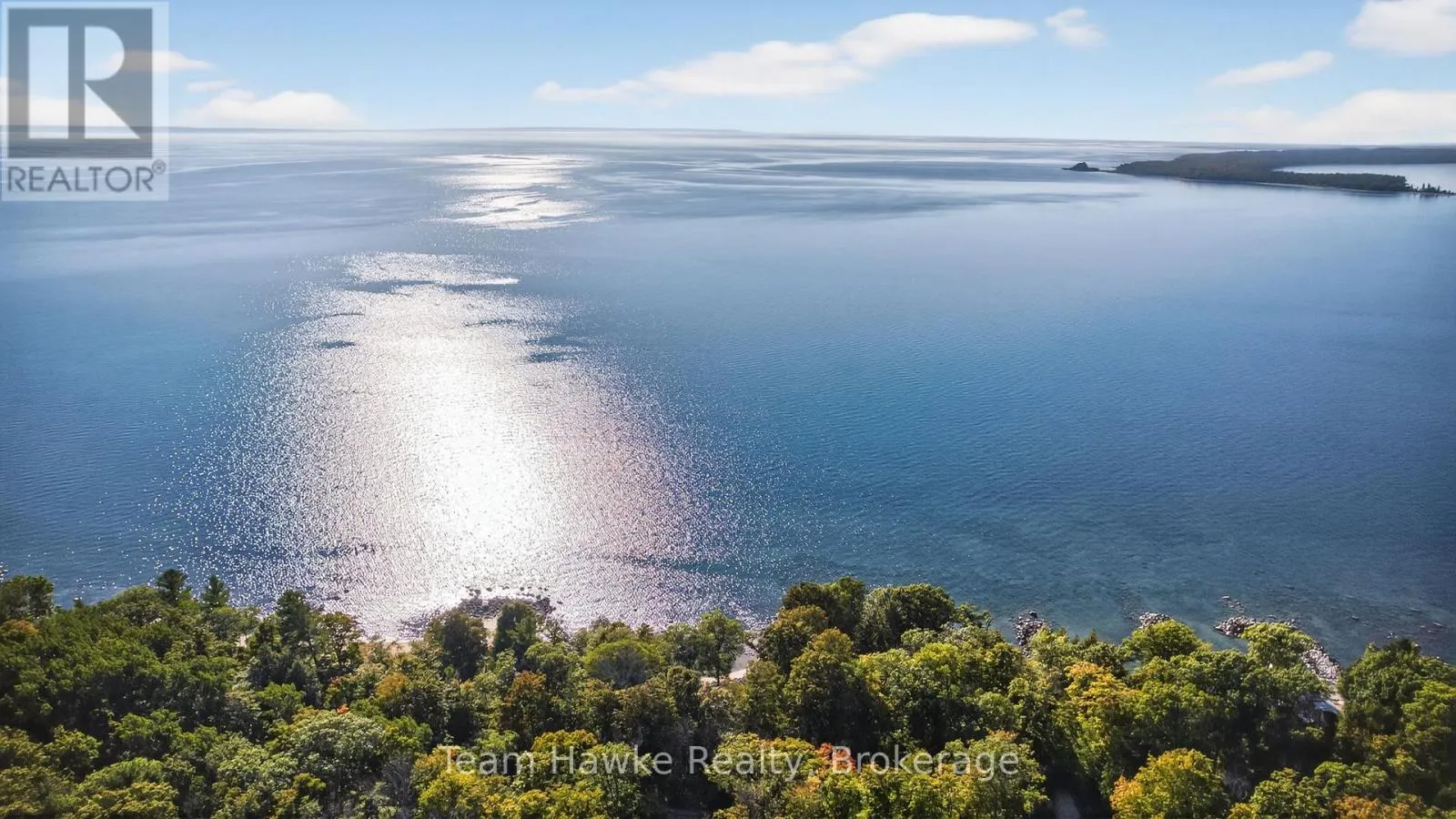 2082 TINY BEACHES ROAD N