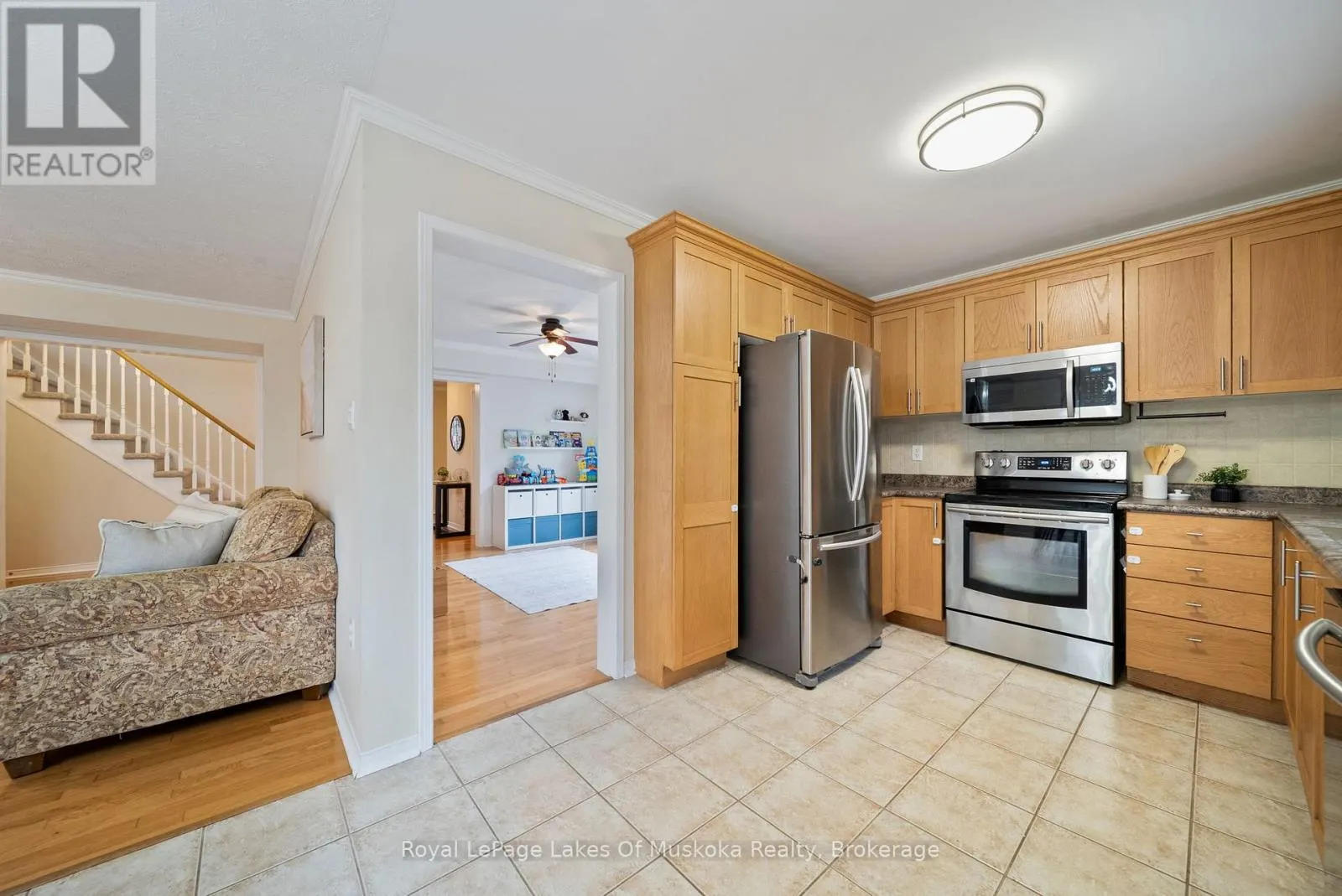 37 VANESSA DRIVE