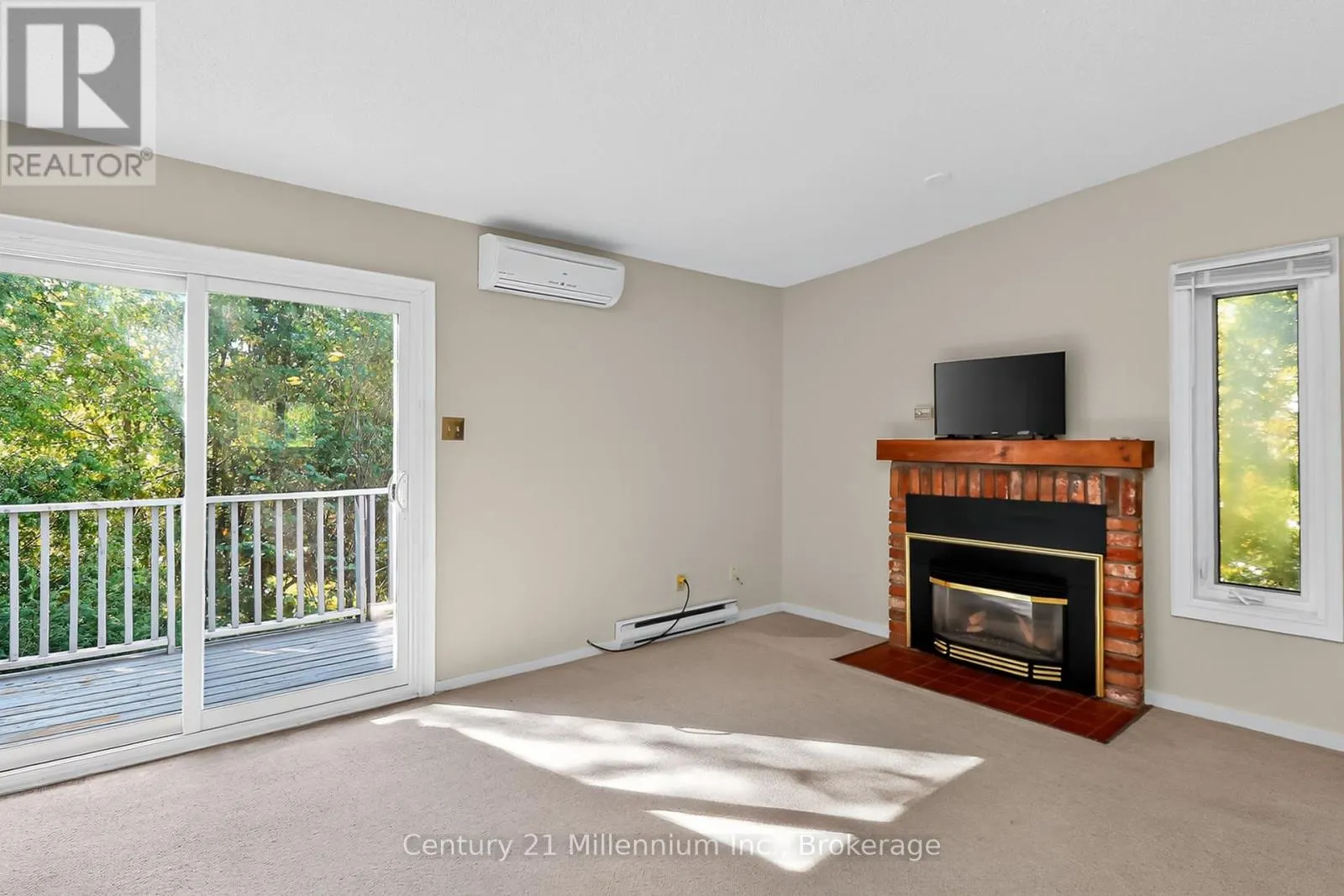524 OXBOW CRESCENT