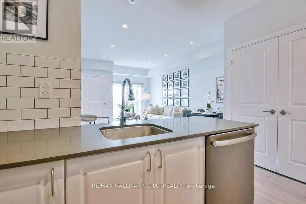 507 - 299 CUNDLES ROAD E