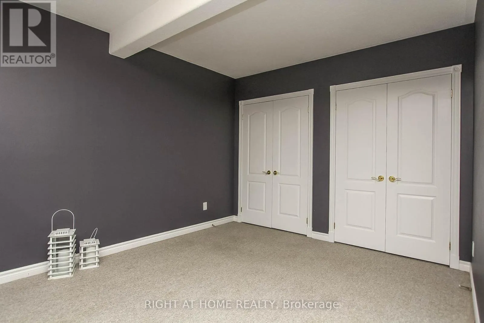 16 DEANNA DRIVE