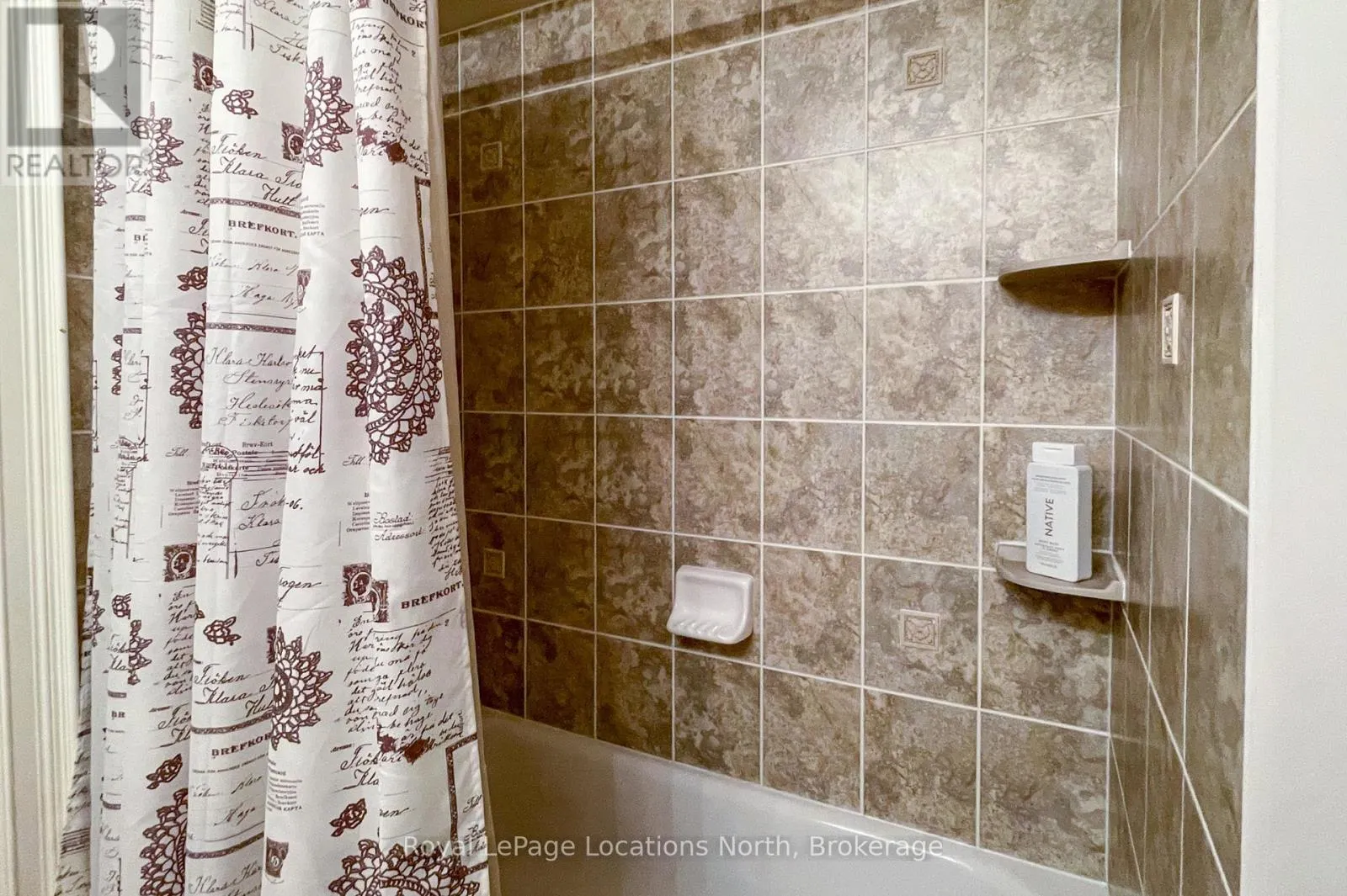 42 - 20 WILDROSE TRAIL, #42