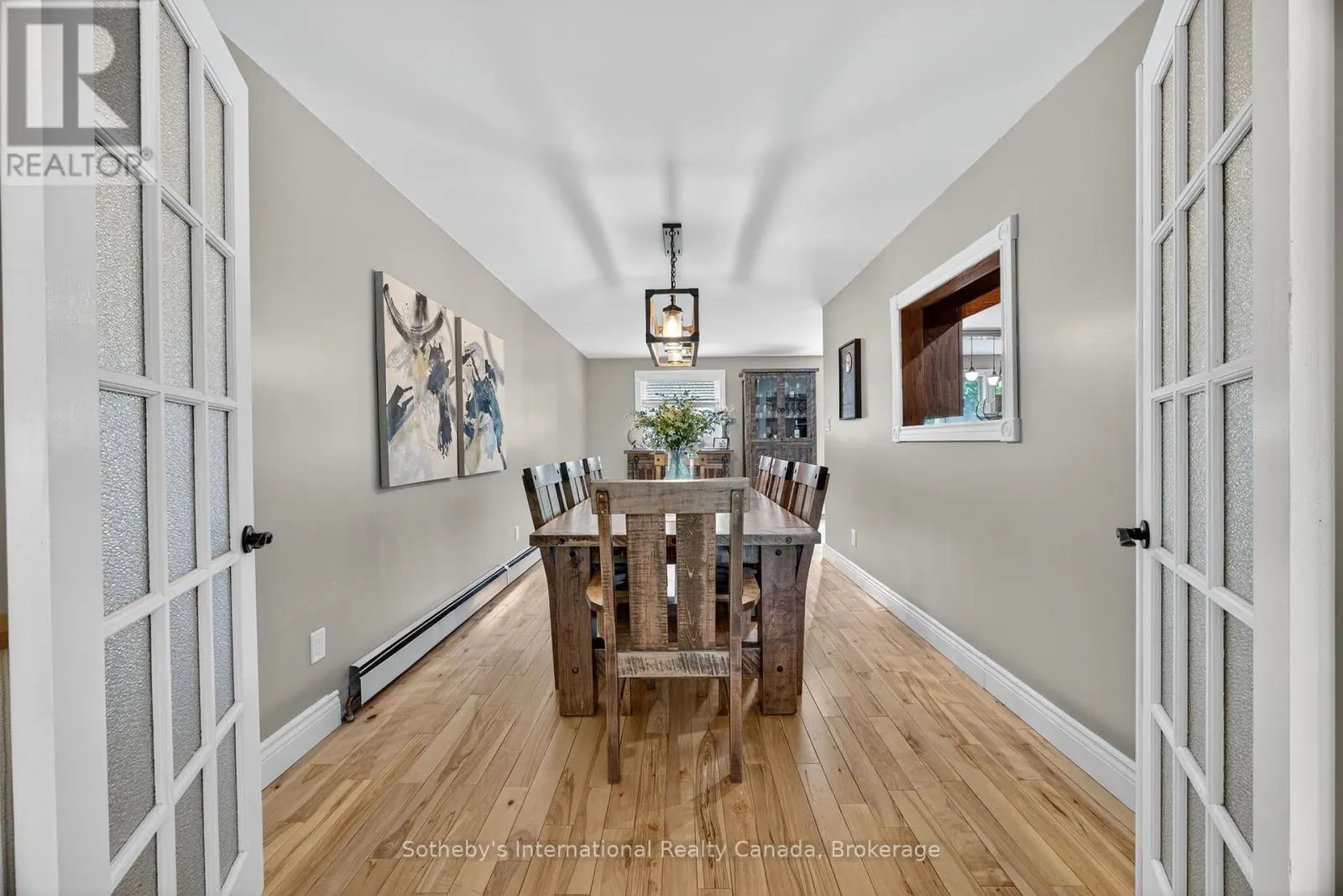 79 CAROLINE STREET W